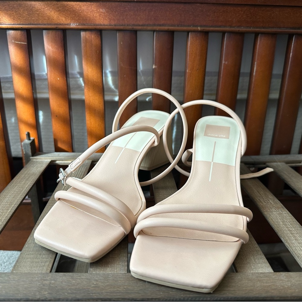 NWOT Dolce Vita Nude Strappy Heels